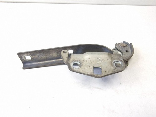 Cerniera cofano motore